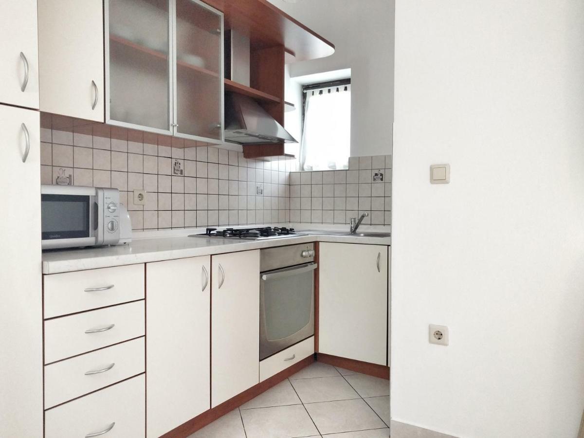 Apartment Skaline Malinska Exterior photo